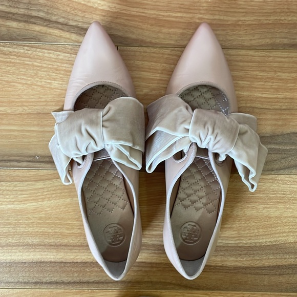 Tory Burch Clara Bow Flats - Picture 5 of 8